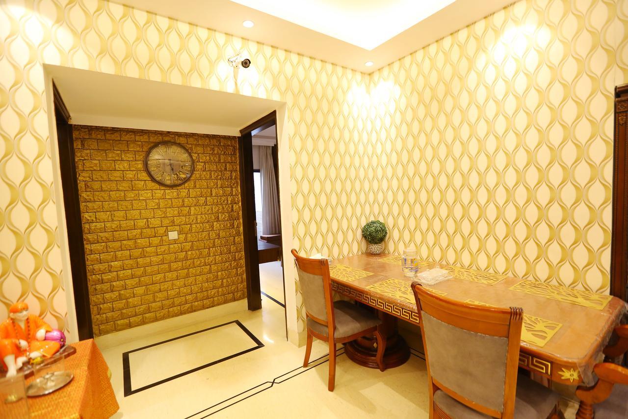 Jr Residency Hotel New Delhi Exterior photo