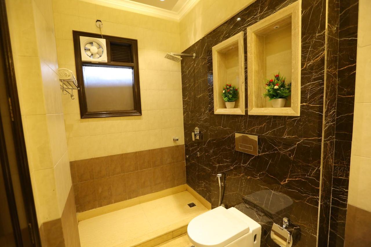 Jr Residency Hotel New Delhi Exterior photo